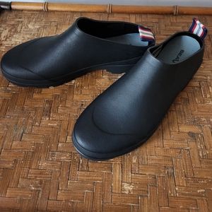 Women's SeeVees size 11 Bodega Clog